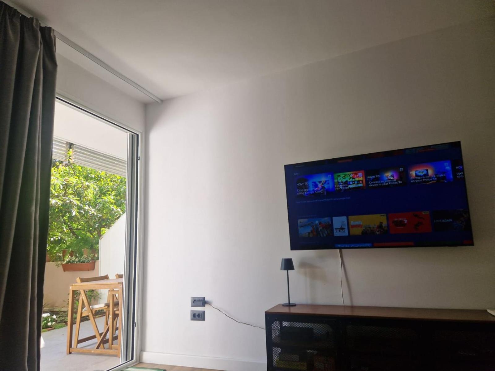 Apartament Lumi's Perfect Place Near With Garden & Free Public Parking *